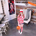 Pic of Cleo Clementine Gets Splash Of Creamy Cum All Over Her Face - Team Skeet - SexyBabes.club