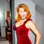 Pic of WifeBucket | Hot wife shares hubby in a homemade threesome