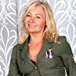 Pic of Mature Pictures Featuring 47 Year Old Ellen B From AllOver30