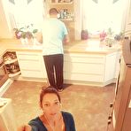 Pic of WifeBucket | MILF bimbo addicted to sexting