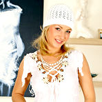 Pic of white hat