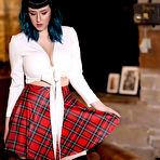 Pic of Lisha Blackhurst - Nothing But Curves | BabeSource.com