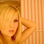 Pic of Scene babe posing sexy in hot selfpics