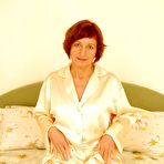 Pic of Redhead granny anal masturbation