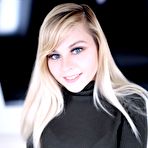 Pic of Blonde Spinner Skylar Valentine Sucks at Amateur Allure