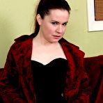 Pic of Annabelle Lee spreads her pussy.