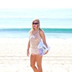 Pic of Swimsuit Babe Alice Wonder At The Beach