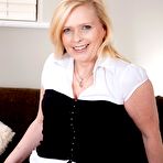 Pic of The fastest growing mature site - Allover30.com !!