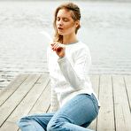 Pic of Amelie Lou - Getaway | BabeSource.com