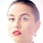 Pic of Young babe Sophia Blum in lingerie and high heels for a glamorous nude pictorial | Erotic Beauties