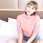 Pic of PrivateCasting-X.com -//- Gamer chick agrees to fuck