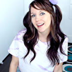 Pic of Your Daily Girls - Andi Land Peeper