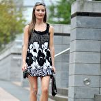 Pic of Girlfolio | Galleries | Images | Lucky Dog