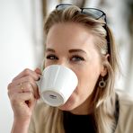 Pic of Girlfolio | Galleries | Images | A Date With Tights