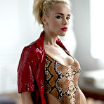 Pic of ReutyQ Busty Blonde StasyQ - FoxHQ