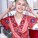 Pic of Samara nude in erotic MUSIC FUN gallery - MetArt.com