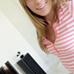 Pic of Teen amateur drips cum - AmateurPorn