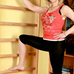 Pic of Mature Pictures Featuring 35 Year Old Brenda From AllOver30 - Mature Porn Pics