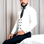 Pic of menatplay: Room Service