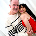 Pic of Grandpa's wet, horny and young holiday gift is ready for him - Free Mature.nl gallery