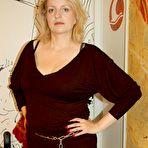 Pic of Naughty French MILF Carola gets fucked in the ass! - Mature.nl