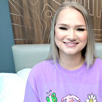 Pic of Blonde teen with a fat ass gives a sloppy BJ - AmateurPorn