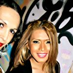 Pic of Trans Lesbians blonde on brunette
