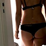 Pic of Teen loves to tease with her masturbating skills - AmateurPorn