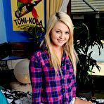 Pic of Chloe Lynn at ATK Galleria | Hometown Nudes