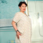 Pic of Modern Grandma Nata loves to play with her dildo and her pussy in the bathroom - Mature.nl