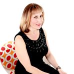 Pic of Chubby Loving - Mature Plumper In Stocking Spreads Pussy