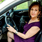 Pic of Demi is a horny American grandma who loves to play with her shaved pussy - Mature.nl