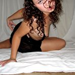 Pic of Curly sexy sweetie - Mobile Homemade Porn Sharing