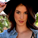 Pic of Bella Donna Sexy Cowgirl