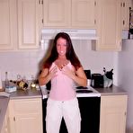Pic of Teen Peeing Her Pants
