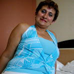 Pic of Horny mature Gina loves to play with her pussy. – UK Wives Pics