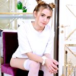 Pic of Dakota Pink Space Buns Met Art - Nude Girls Alert