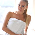 Pic of Hayley Marie Coppin Glistening Skin - Nude Girls Alert