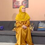 Pic of Horny friends want threesome with babe in hijab | Sex With Muslims