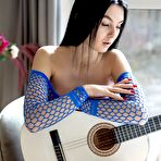 Pic of Simone Tune Femjoy