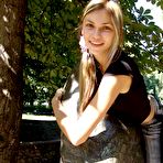 Pic of LauralovesKatrina.com - teen lesbian fun!