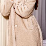 Pic of Presenting Milan Cheek - Nude Girls Alert