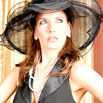 Pic of Lady Diana in elegant and sexy Glamour Style