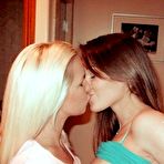 Pic of Nude besties kissing