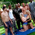 Pic of Dee Siren ~ The HOTWIFE You Wish You Had!