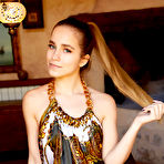 Pic of Cassia Shaved Nude Redhead