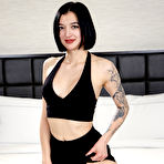 Pic of Short-Haired Madison