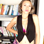 Pic of Latina teen Amber Faye fingers and stretches out her natural pussy