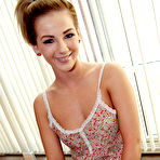 Pic of White girl Bella Rose flaunts her phat ass while giving a handjob