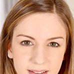 Pic of Teenager Stella Cox is lying naked and demonstrating her goddess body